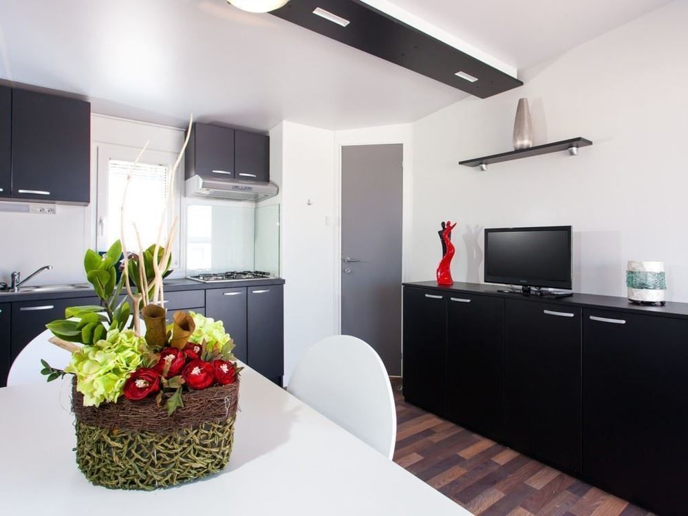 Kastanija Mobile Homes Novigrad  Exterior photo